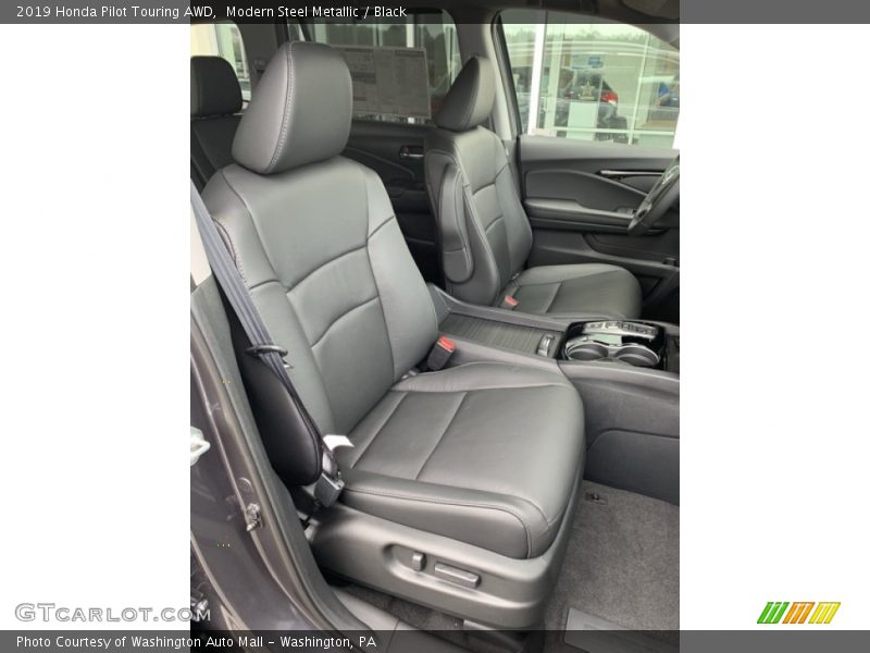 Modern Steel Metallic / Black 2019 Honda Pilot Touring AWD