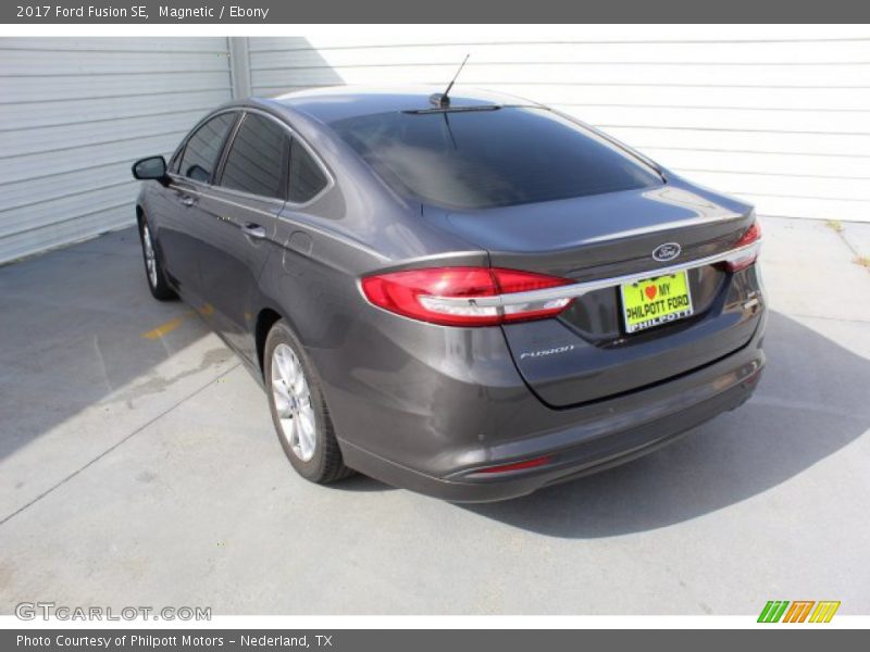 Magnetic / Ebony 2017 Ford Fusion SE