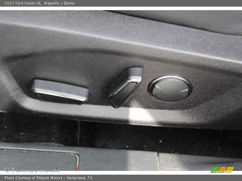 Magnetic / Ebony 2017 Ford Fusion SE