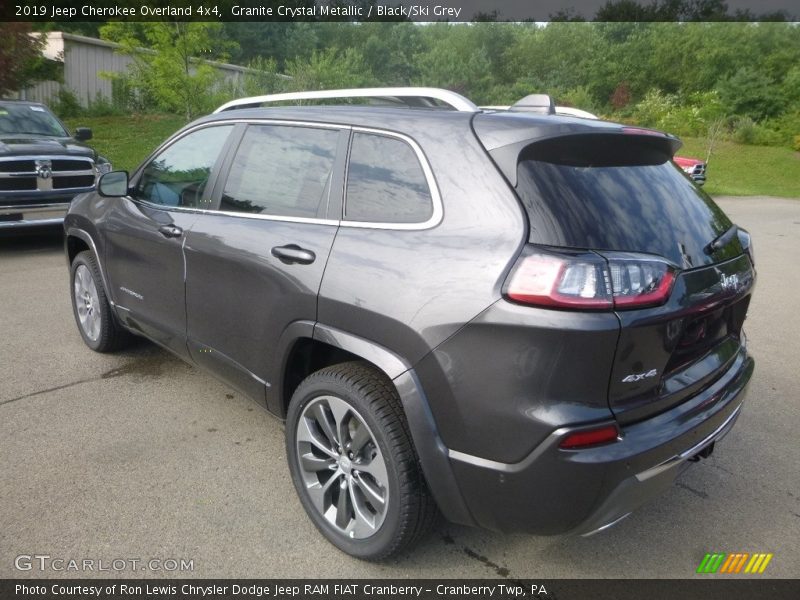 Granite Crystal Metallic / Black/Ski Grey 2019 Jeep Cherokee Overland 4x4