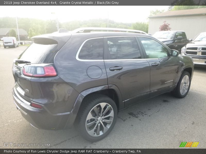 Granite Crystal Metallic / Black/Ski Grey 2019 Jeep Cherokee Overland 4x4