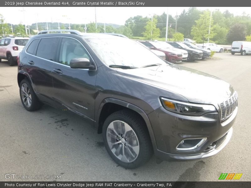 Granite Crystal Metallic / Black/Ski Grey 2019 Jeep Cherokee Overland 4x4