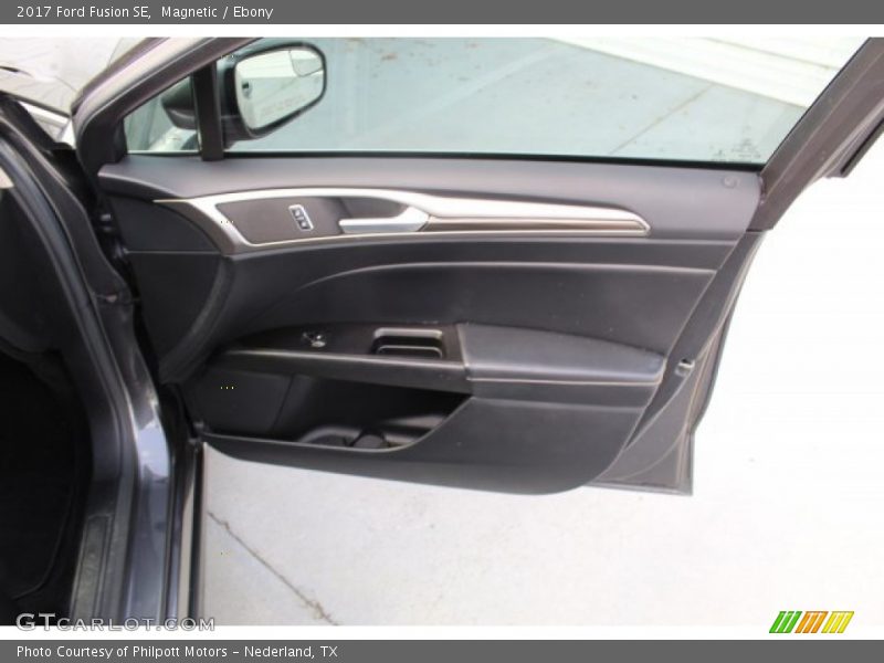 Magnetic / Ebony 2017 Ford Fusion SE