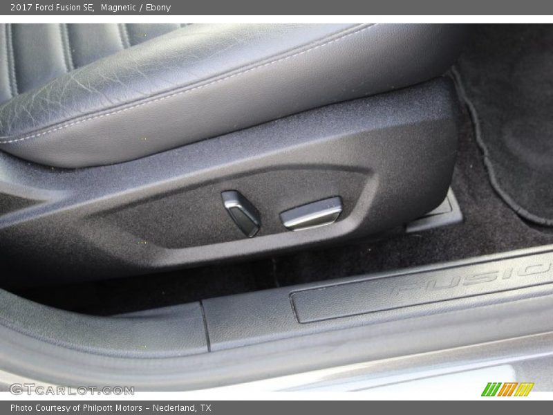 Magnetic / Ebony 2017 Ford Fusion SE