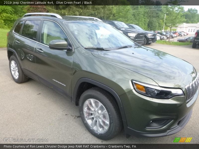 Olive Green Pearl / Black 2019 Jeep Cherokee Latitude 4x4