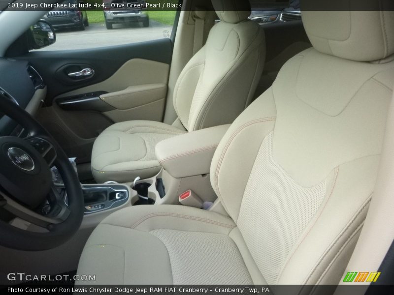 Olive Green Pearl / Black 2019 Jeep Cherokee Latitude 4x4