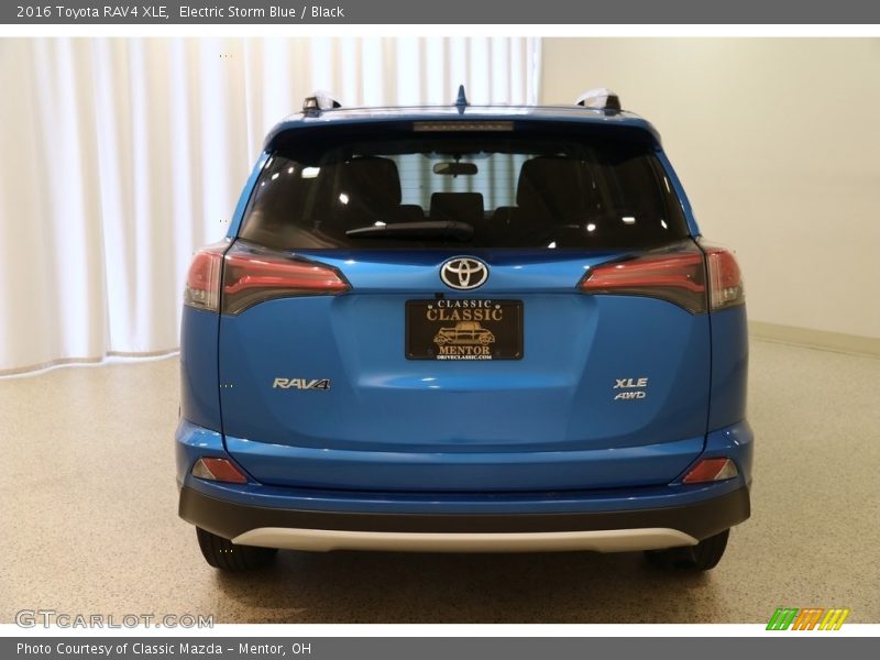 Electric Storm Blue / Black 2016 Toyota RAV4 XLE