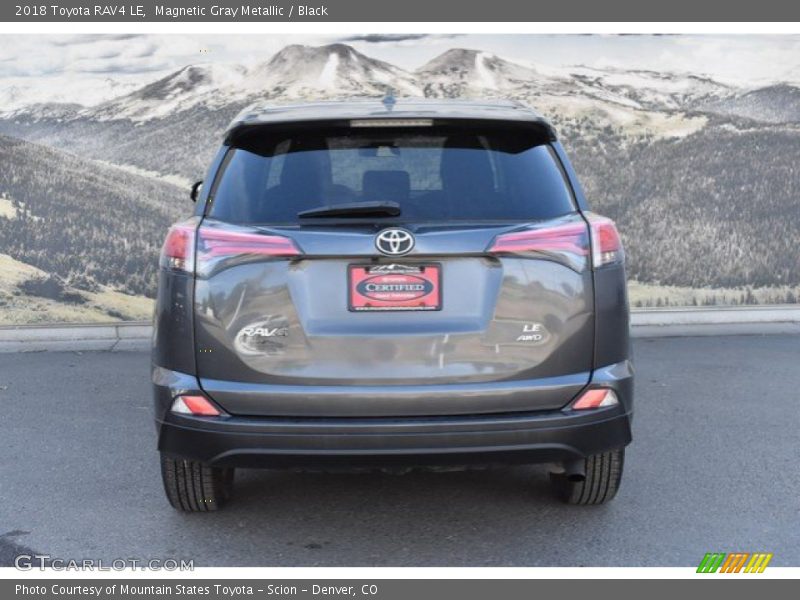 Magnetic Gray Metallic / Black 2018 Toyota RAV4 LE