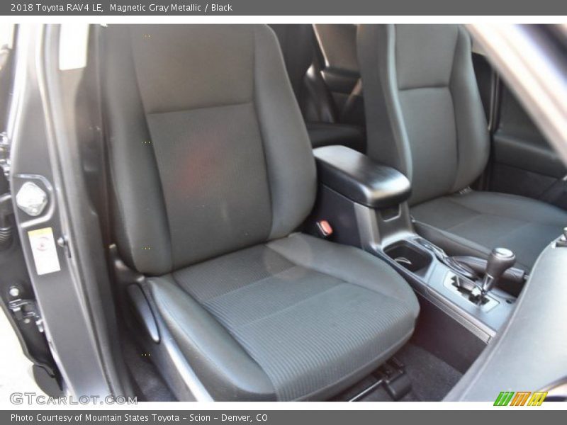 Magnetic Gray Metallic / Black 2018 Toyota RAV4 LE