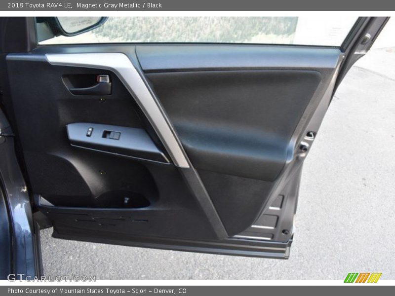 Magnetic Gray Metallic / Black 2018 Toyota RAV4 LE