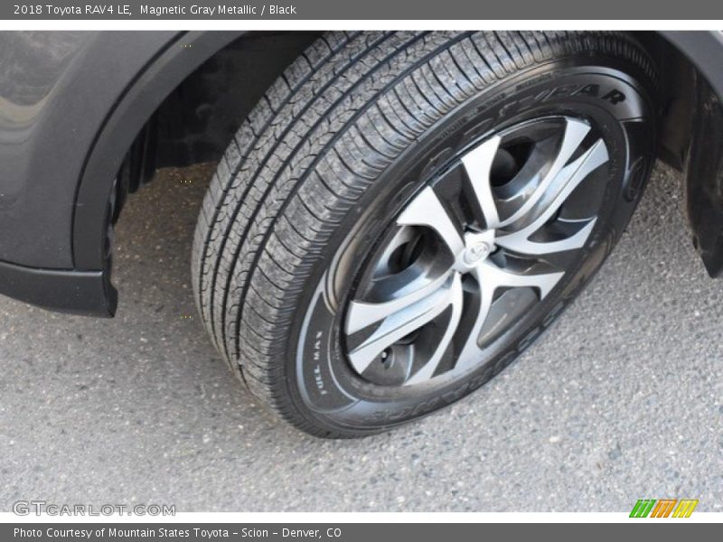 Magnetic Gray Metallic / Black 2018 Toyota RAV4 LE