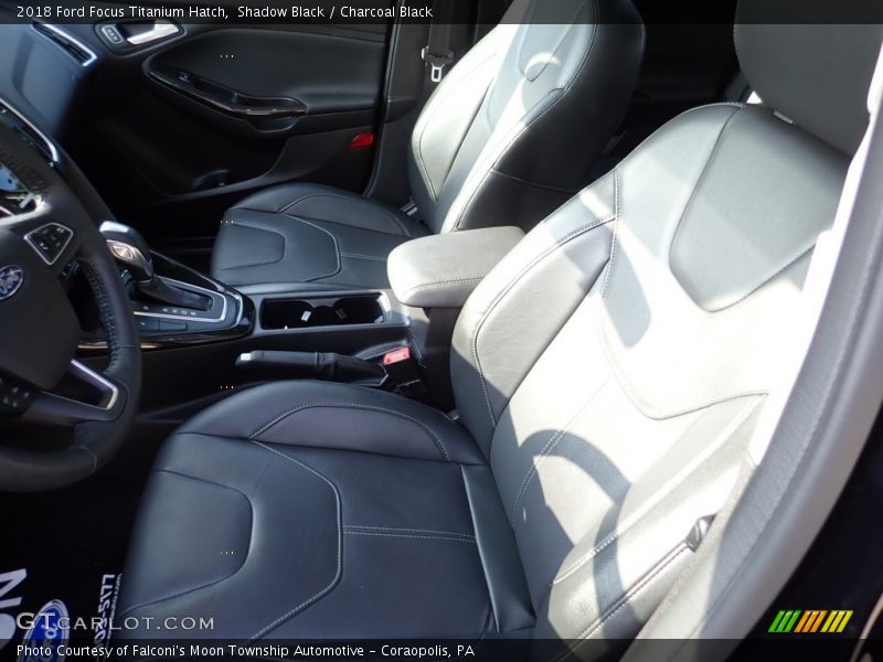 Shadow Black / Charcoal Black 2018 Ford Focus Titanium Hatch