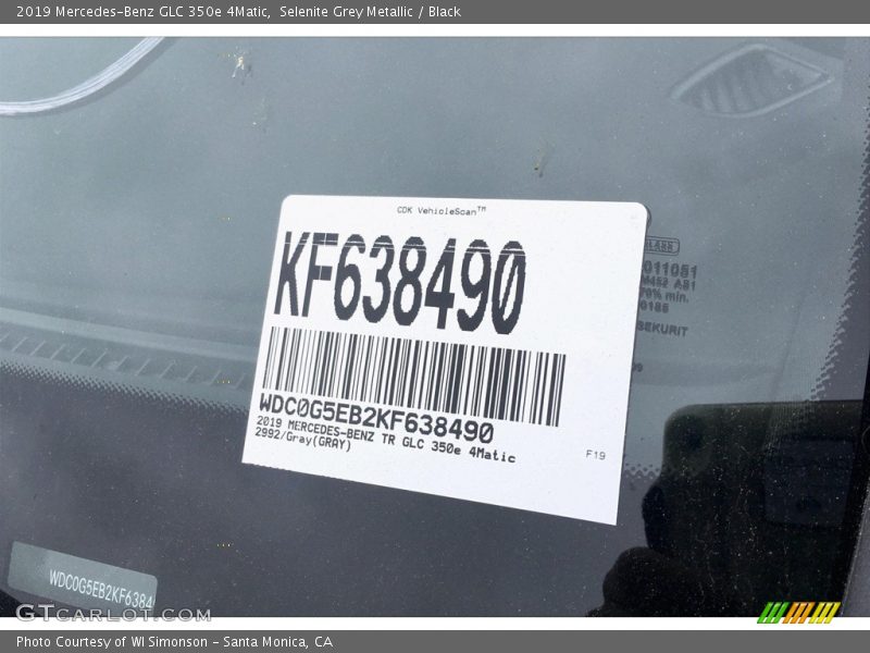 Selenite Grey Metallic / Black 2019 Mercedes-Benz GLC 350e 4Matic