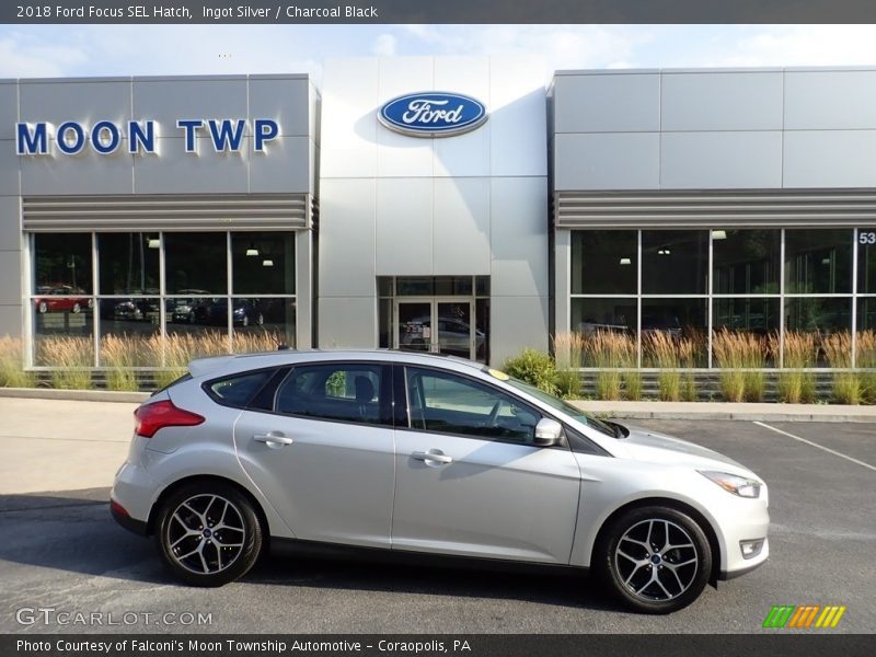 Ingot Silver / Charcoal Black 2018 Ford Focus SEL Hatch