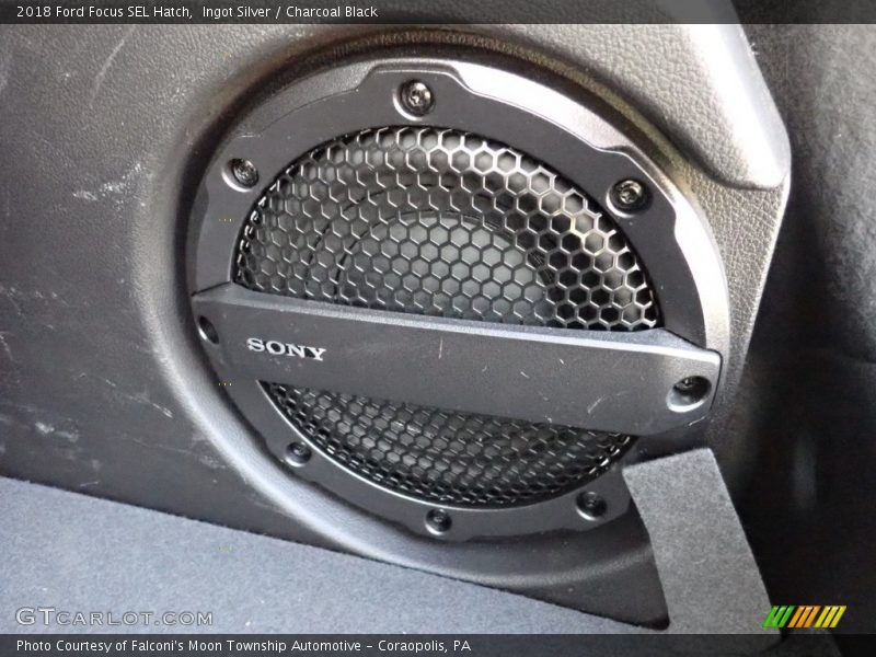 Ingot Silver / Charcoal Black 2018 Ford Focus SEL Hatch