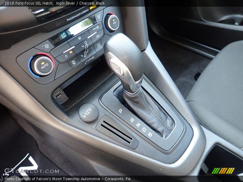 Ingot Silver / Charcoal Black 2018 Ford Focus SEL Hatch
