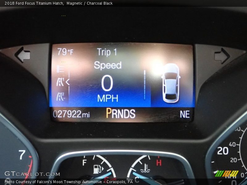 Magnetic / Charcoal Black 2018 Ford Focus Titanium Hatch