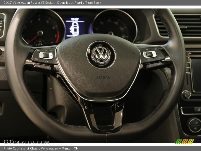 Deep Black Pearl / Titan Black 2017 Volkswagen Passat SE Sedan