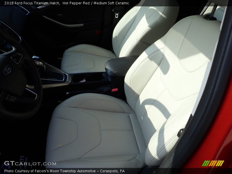 Hot Pepper Red / Medium Soft Ceramic 2018 Ford Focus Titanium Hatch