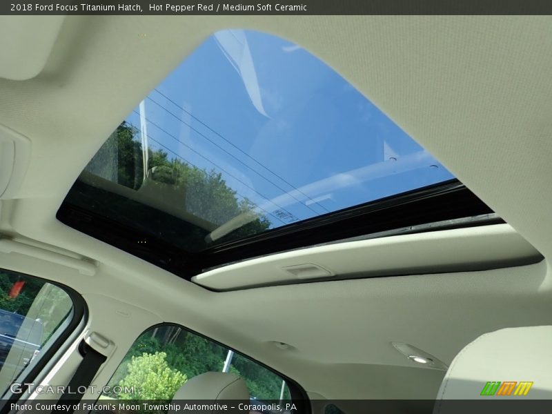 Hot Pepper Red / Medium Soft Ceramic 2018 Ford Focus Titanium Hatch