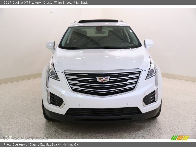 Crystal White Tricoat / Jet Black 2017 Cadillac XT5 Luxury