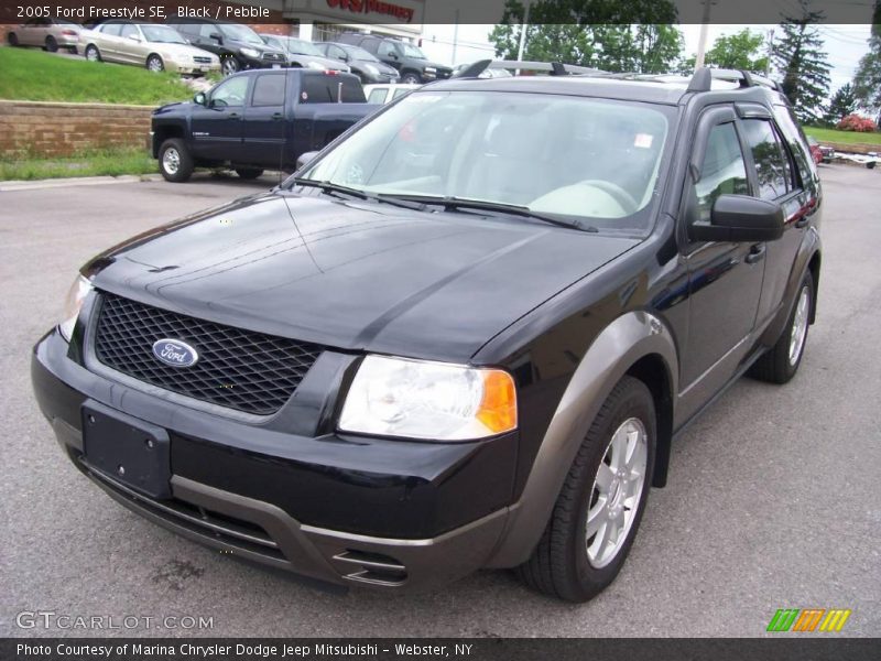 Black / Pebble 2005 Ford Freestyle SE