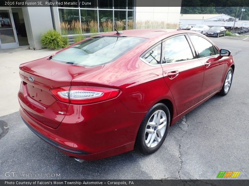 Ruby Red Metallic / Dune 2016 Ford Fusion SE