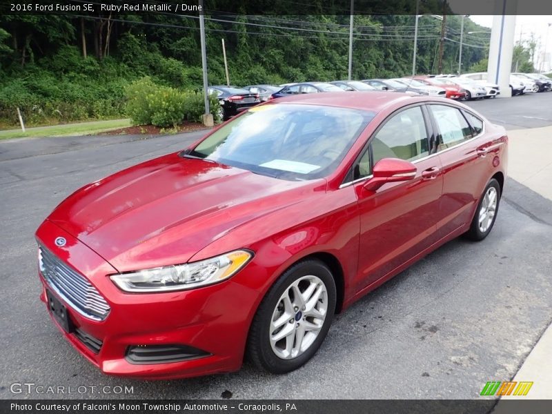 Ruby Red Metallic / Dune 2016 Ford Fusion SE