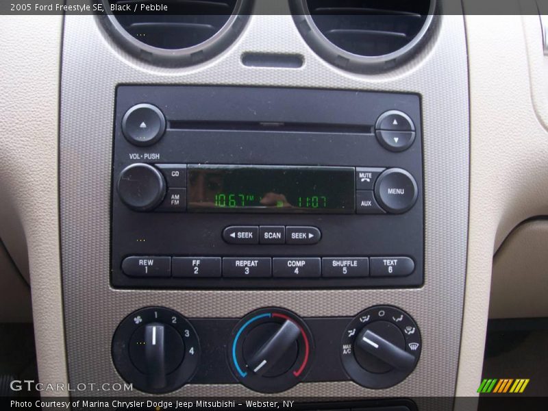 Black / Pebble 2005 Ford Freestyle SE