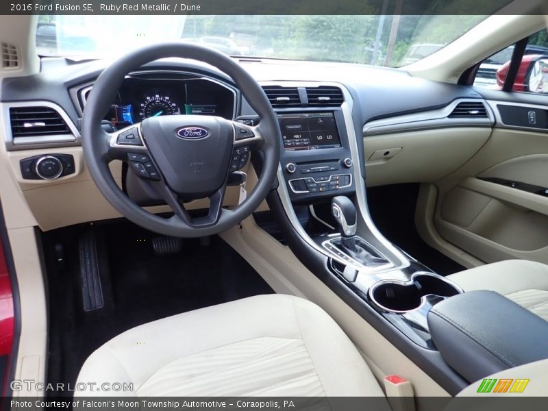 Ruby Red Metallic / Dune 2016 Ford Fusion SE