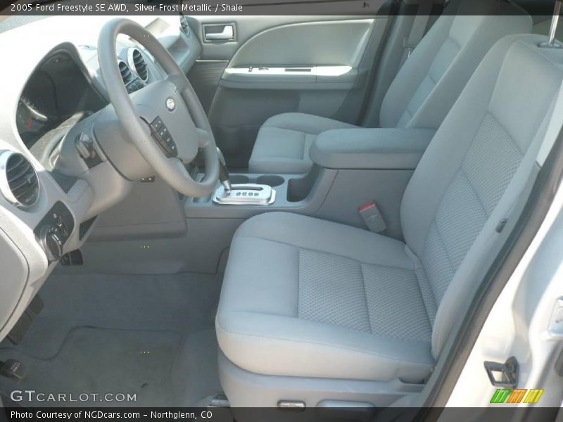 Silver Frost Metallic / Shale 2005 Ford Freestyle SE AWD