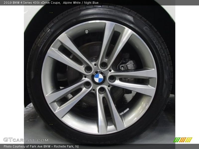 Alpine White / Night Blue 2019 BMW 4 Series 430i xDrive Coupe