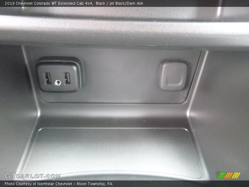 Black / Jet Black/Dark Ash 2019 Chevrolet Colorado WT Extended Cab 4x4