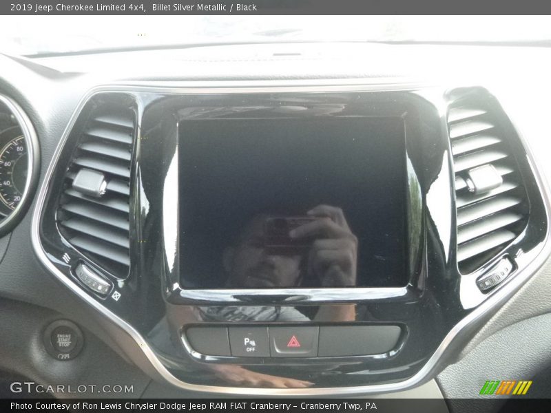Billet Silver Metallic / Black 2019 Jeep Cherokee Limited 4x4
