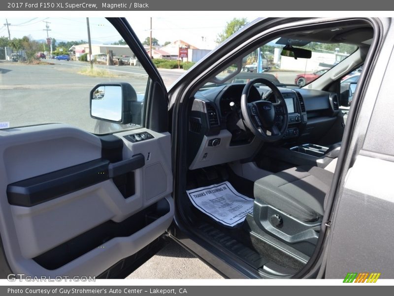 Magnetic / Black 2017 Ford F150 XL SuperCrew