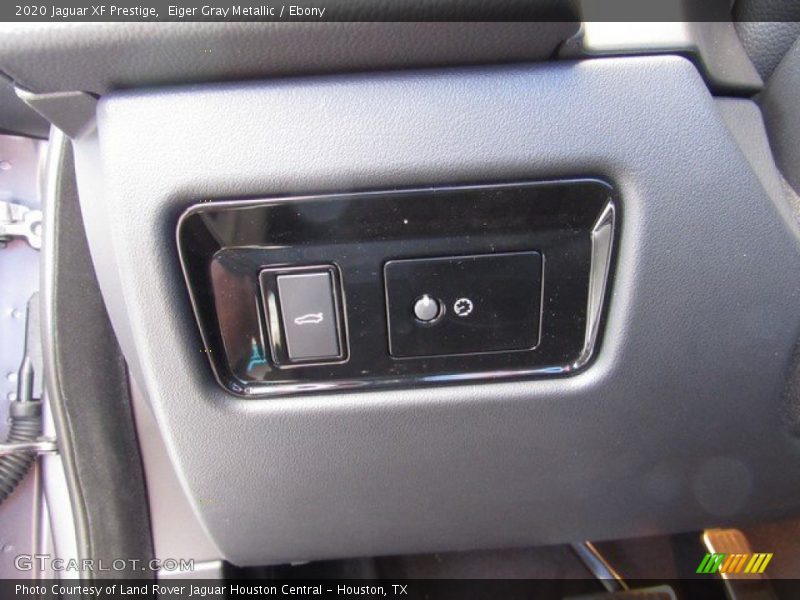 Eiger Gray Metallic / Ebony 2020 Jaguar XF Prestige