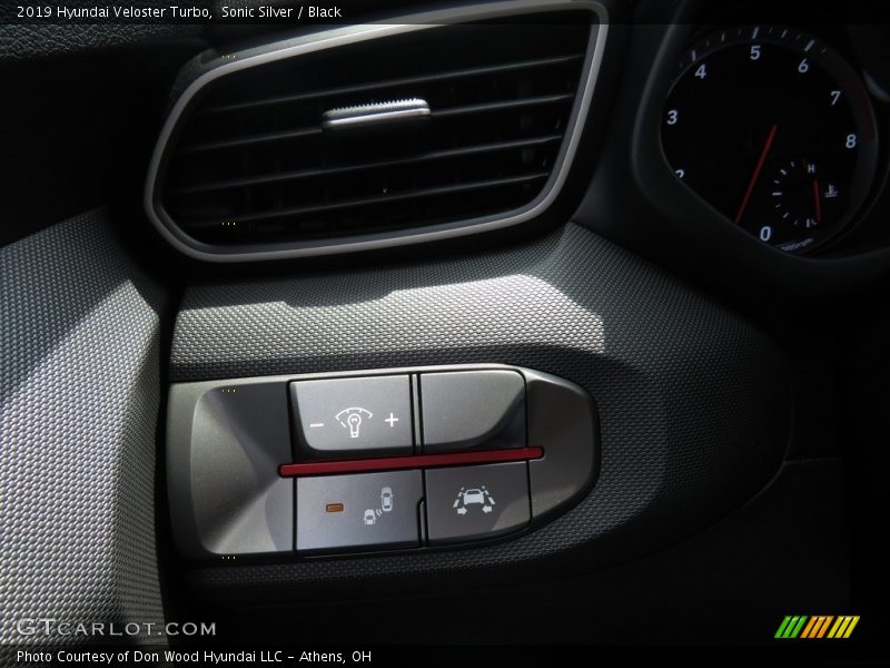Sonic Silver / Black 2019 Hyundai Veloster Turbo