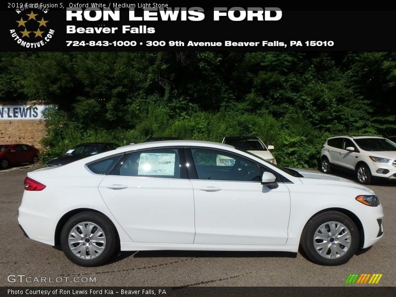 Oxford White / Medium Light Stone 2019 Ford Fusion S