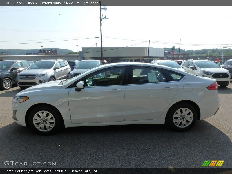 Oxford White / Medium Light Stone 2019 Ford Fusion S