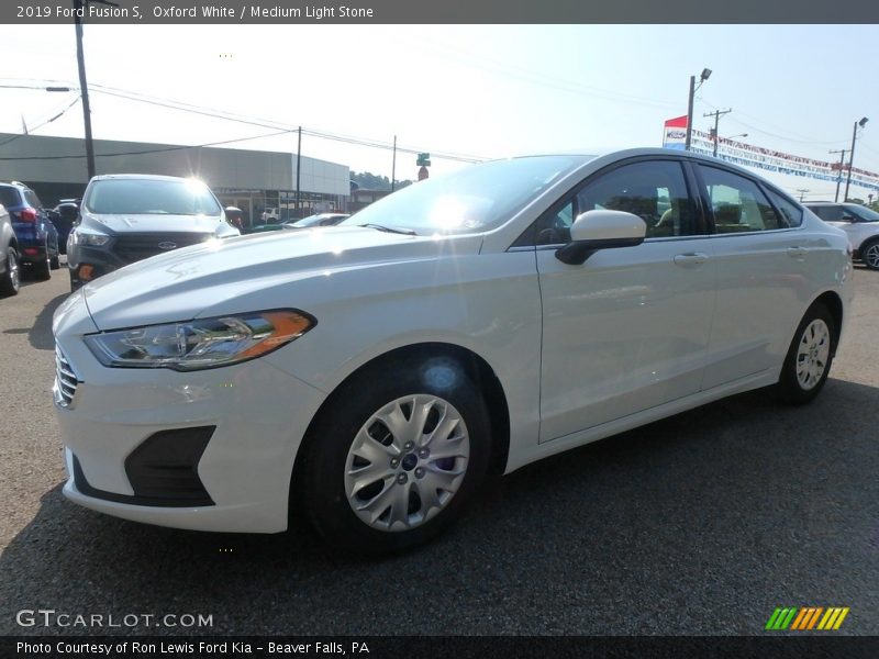 Oxford White / Medium Light Stone 2019 Ford Fusion S