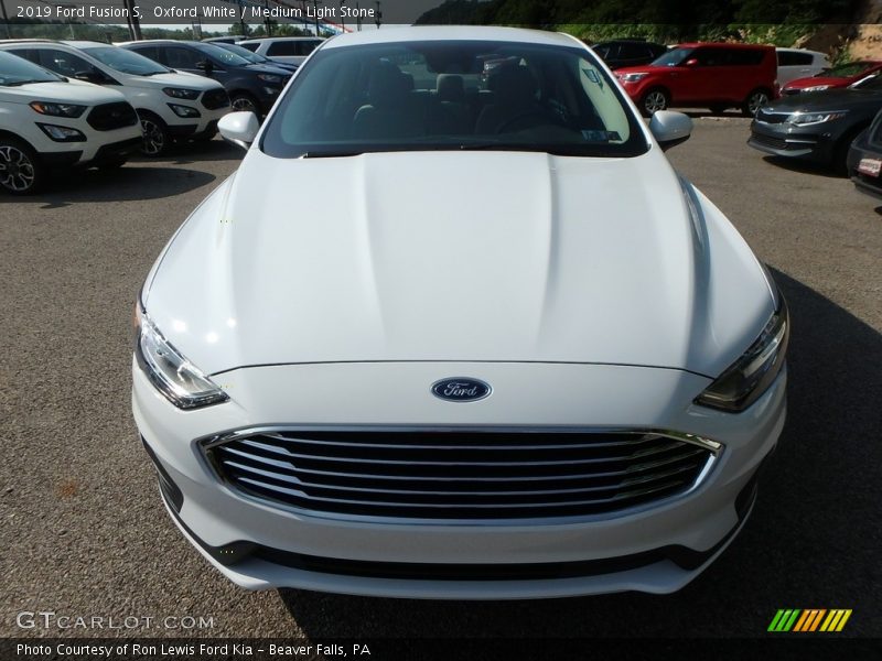 Oxford White / Medium Light Stone 2019 Ford Fusion S