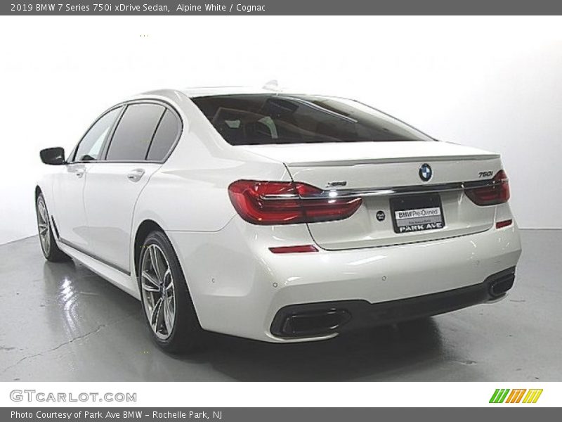 Alpine White / Cognac 2019 BMW 7 Series 750i xDrive Sedan
