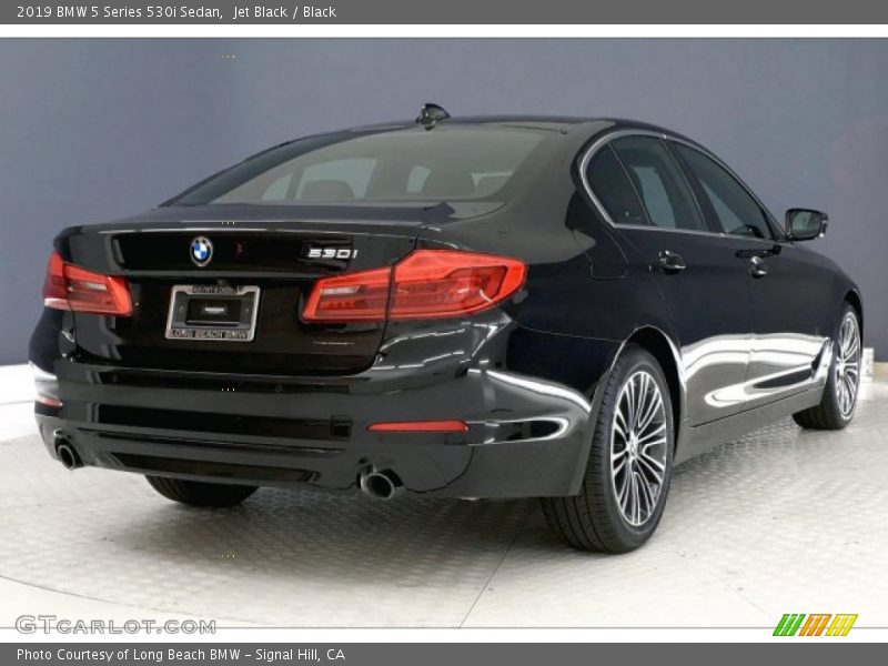 Jet Black / Black 2019 BMW 5 Series 530i Sedan