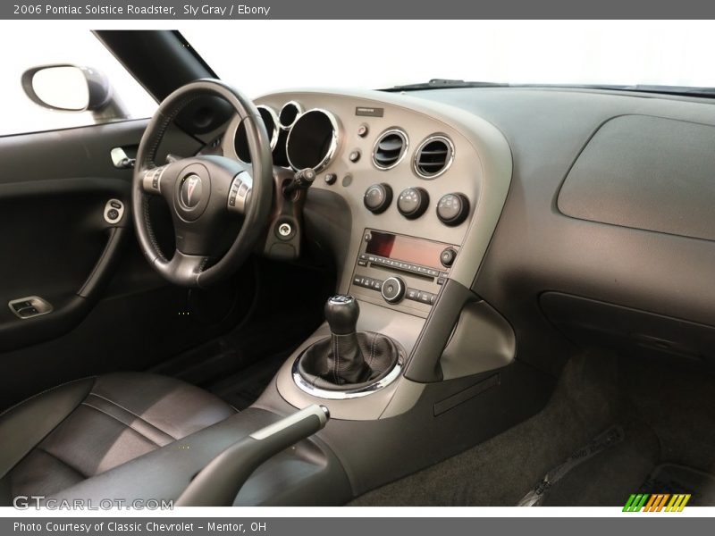 Sly Gray / Ebony 2006 Pontiac Solstice Roadster