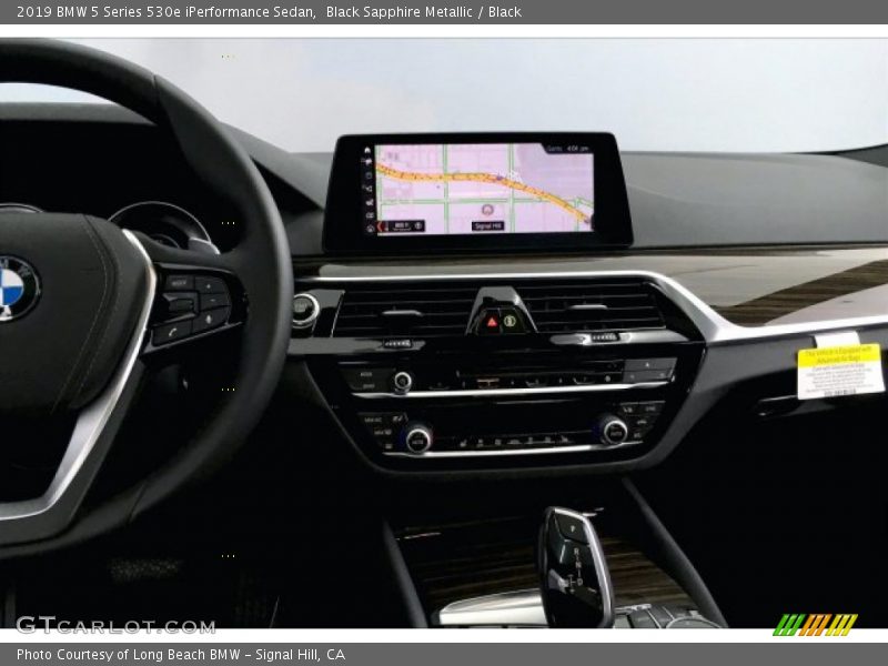 Black Sapphire Metallic / Black 2019 BMW 5 Series 530e iPerformance Sedan