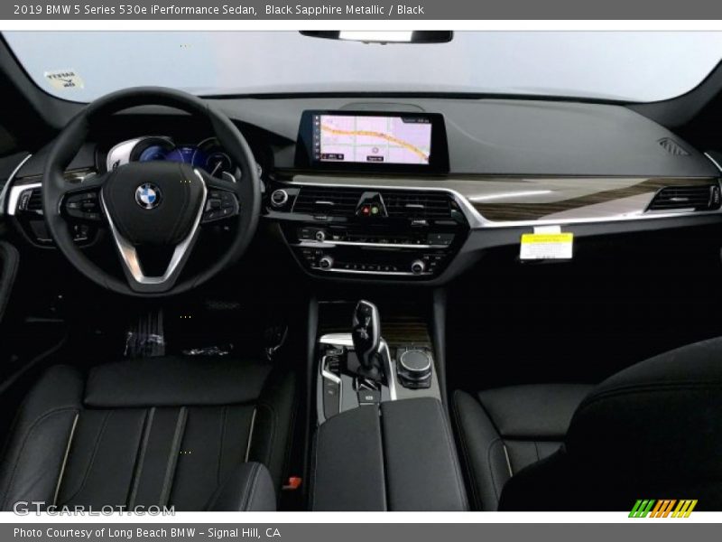 Black Sapphire Metallic / Black 2019 BMW 5 Series 530e iPerformance Sedan