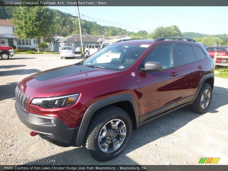 Velvet Red Pearl / Black 2019 Jeep Cherokee Trailhawk 4x4