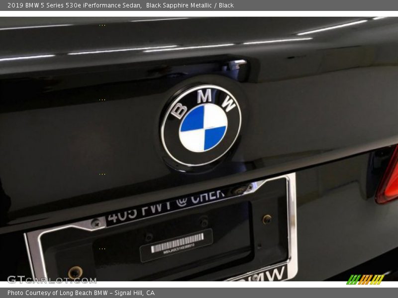 Black Sapphire Metallic / Black 2019 BMW 5 Series 530e iPerformance Sedan