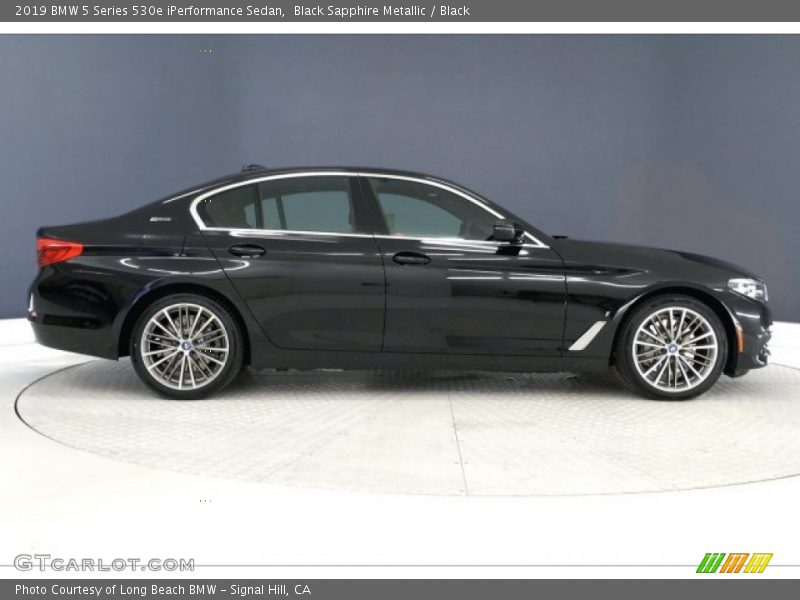 Black Sapphire Metallic / Black 2019 BMW 5 Series 530e iPerformance Sedan