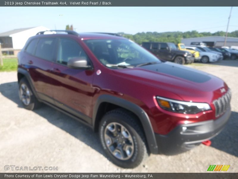 Velvet Red Pearl / Black 2019 Jeep Cherokee Trailhawk 4x4
